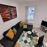 4 Rental Apartments -Local -Contractors- London