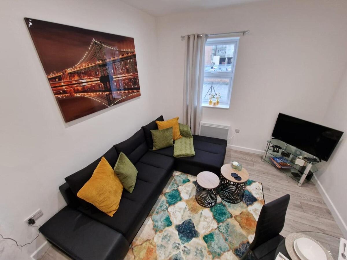 Apartment 4 -local -contractors- London