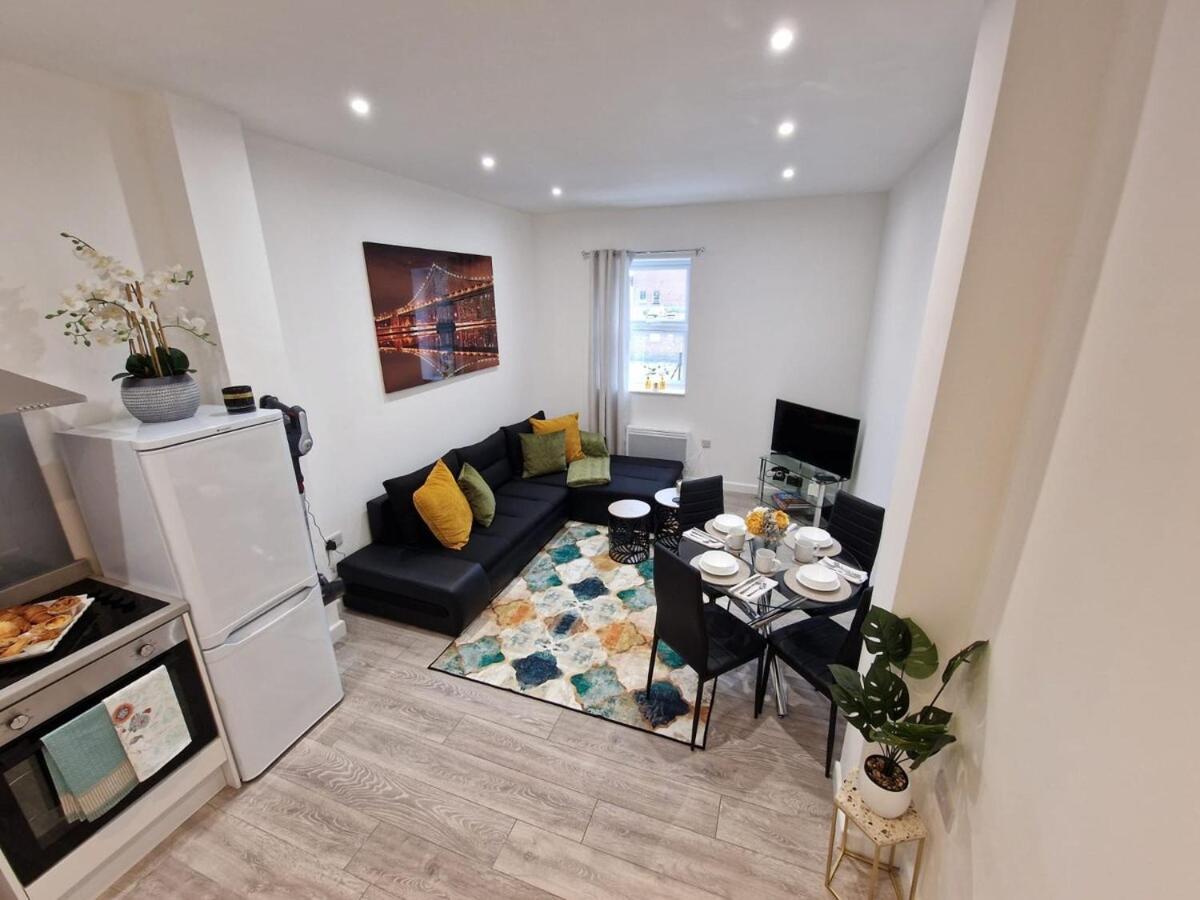 Apartment 4 -local -contractors- London Watford (Hertfordshire)