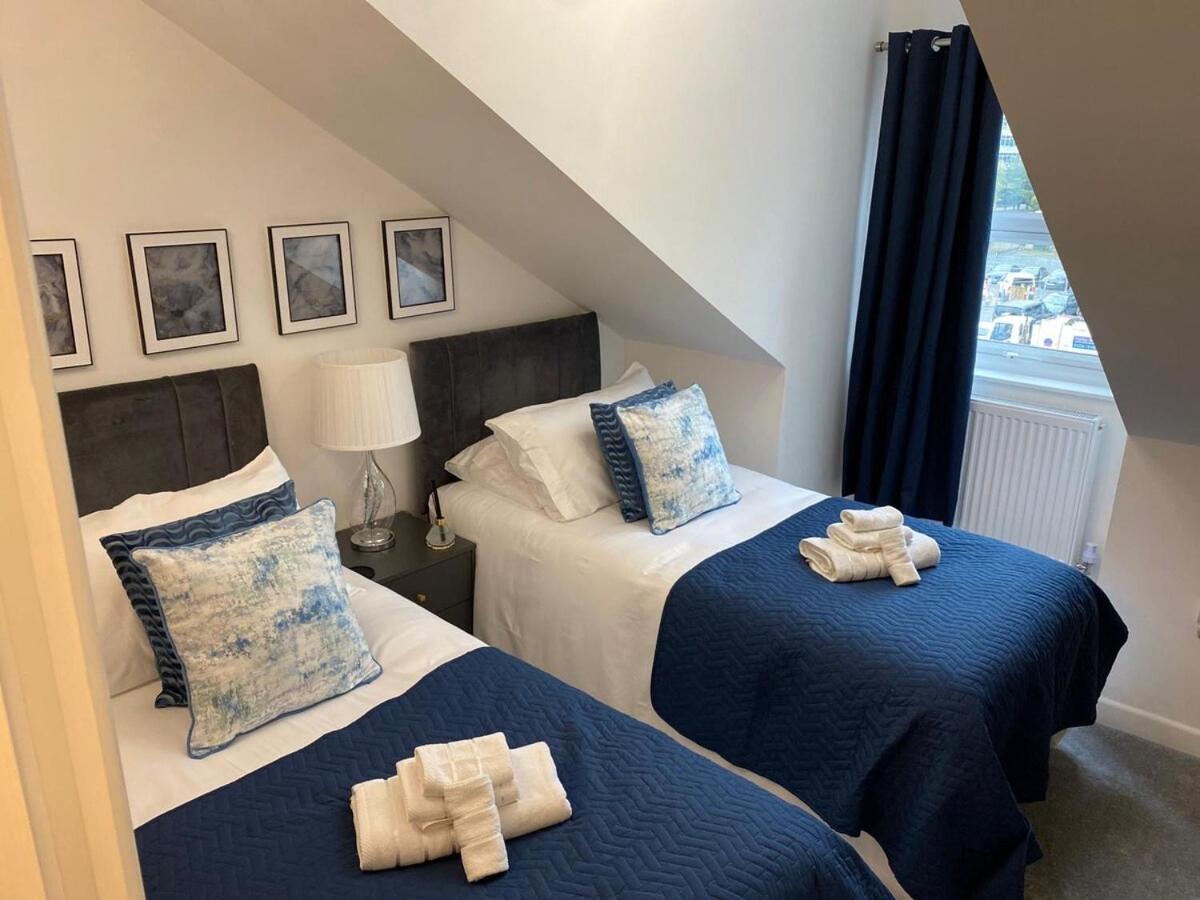 Apartment 4 -local -contractors- London *