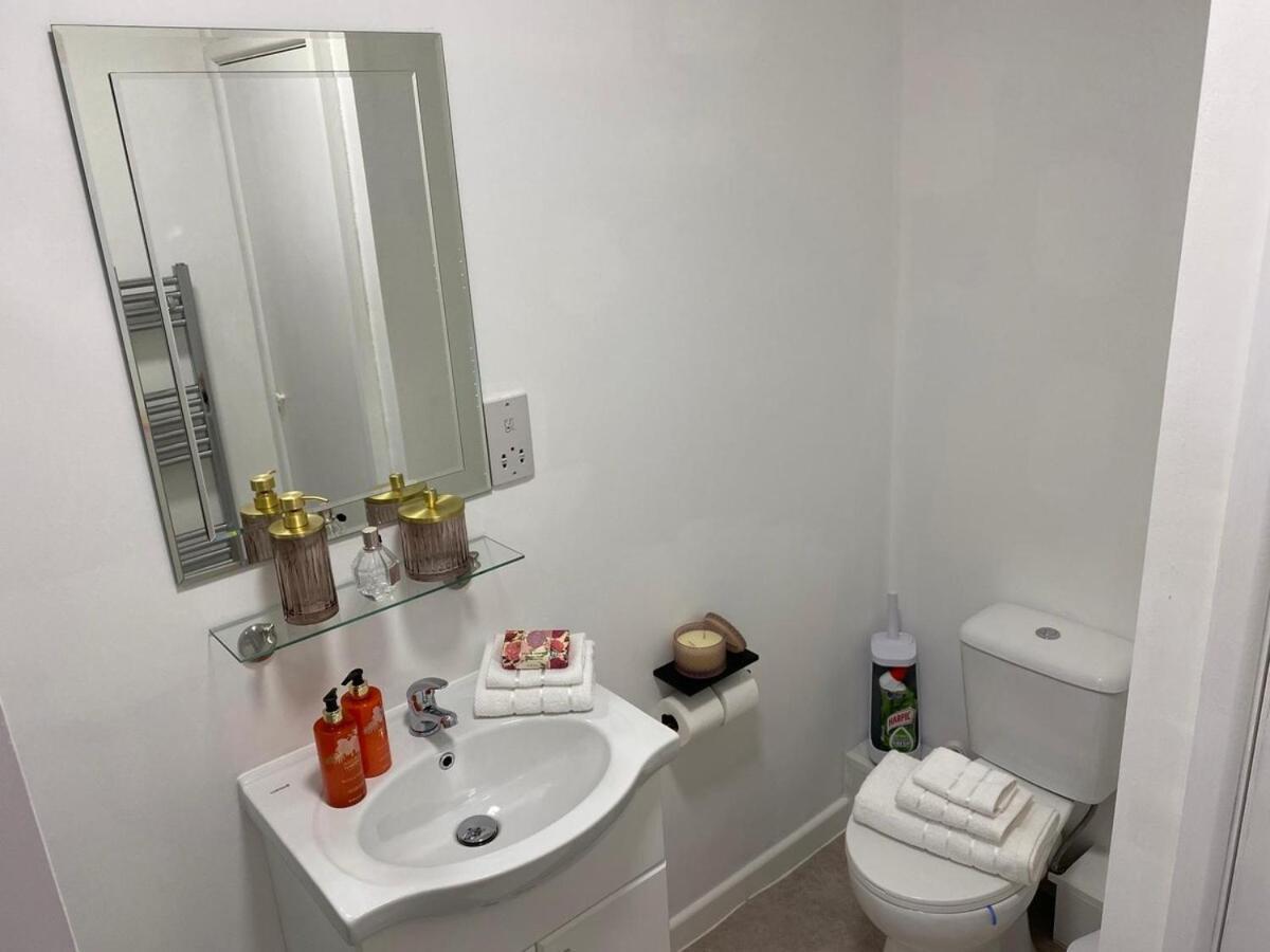 Apartment 4 -local -contractors- London Watford (Hertfordshire)
