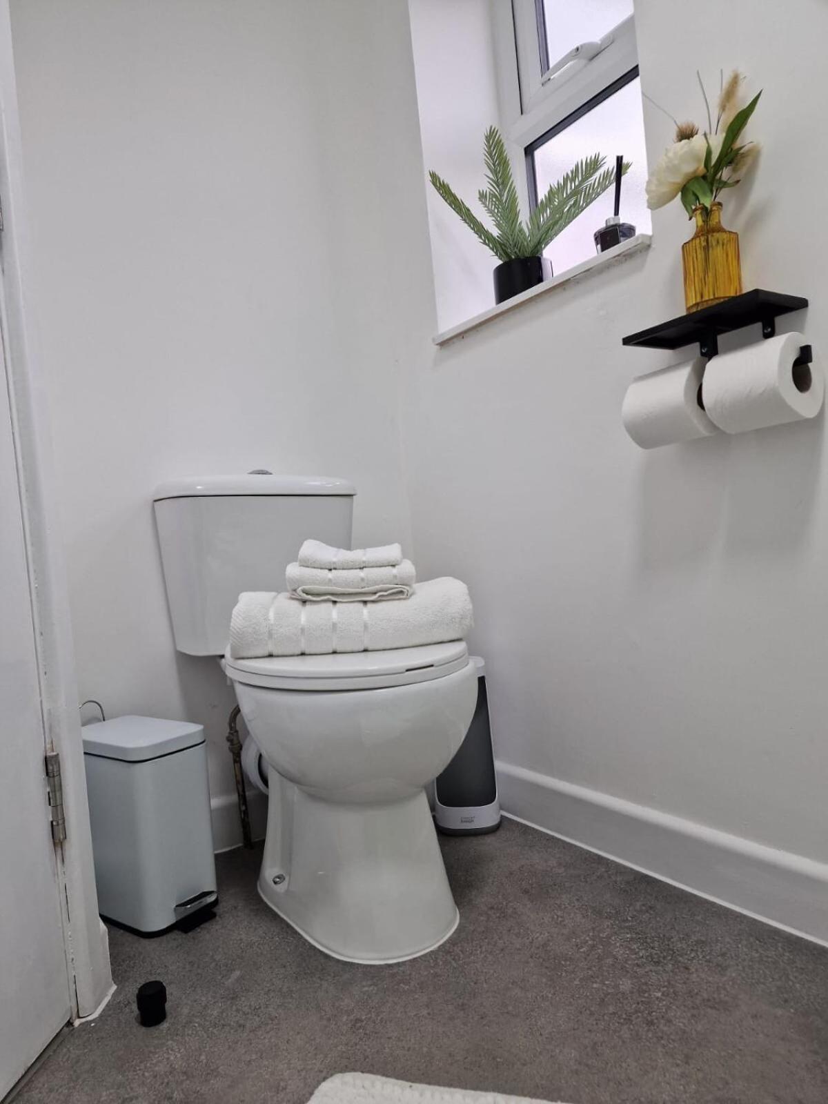 Apartment 4 -local -contractors- London Watford (Hertfordshire)